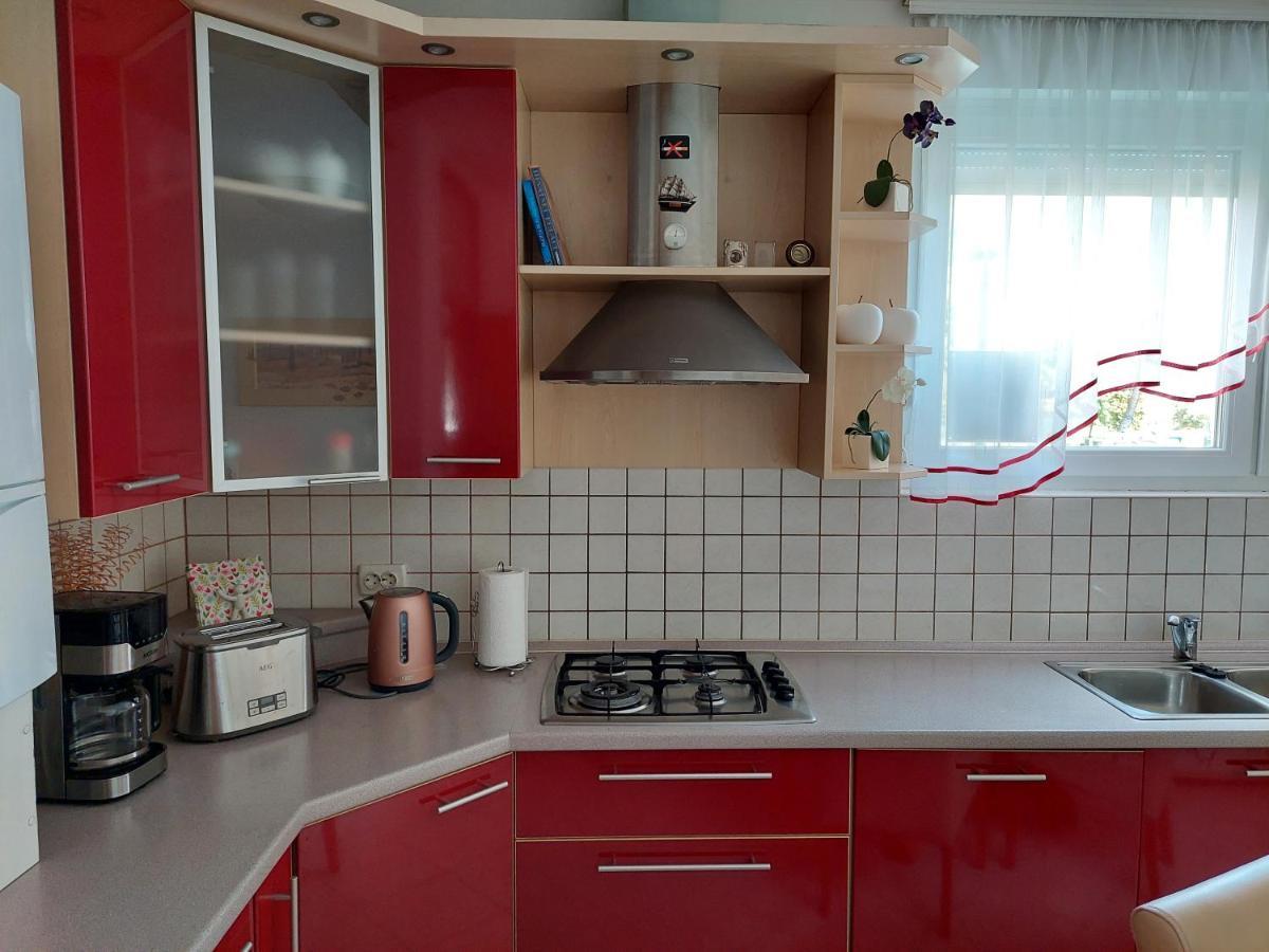 Meli Apartment