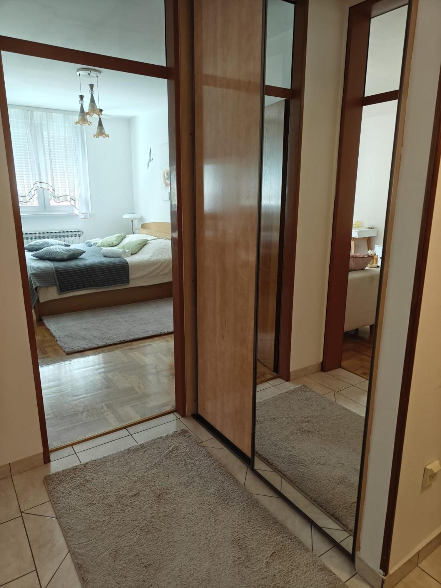 Meli Apartment *
