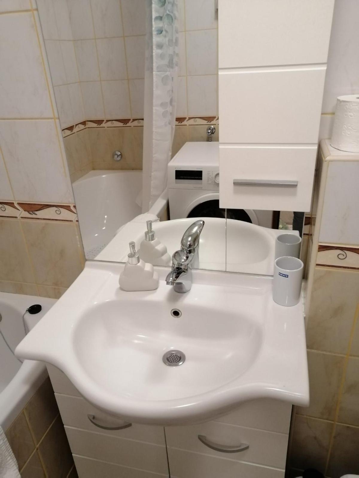 Meli Apartment