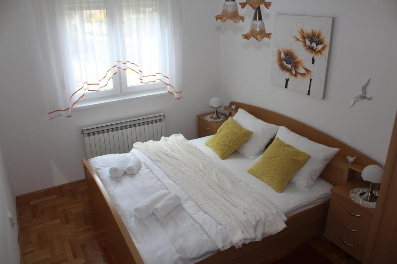 Meli Apartment